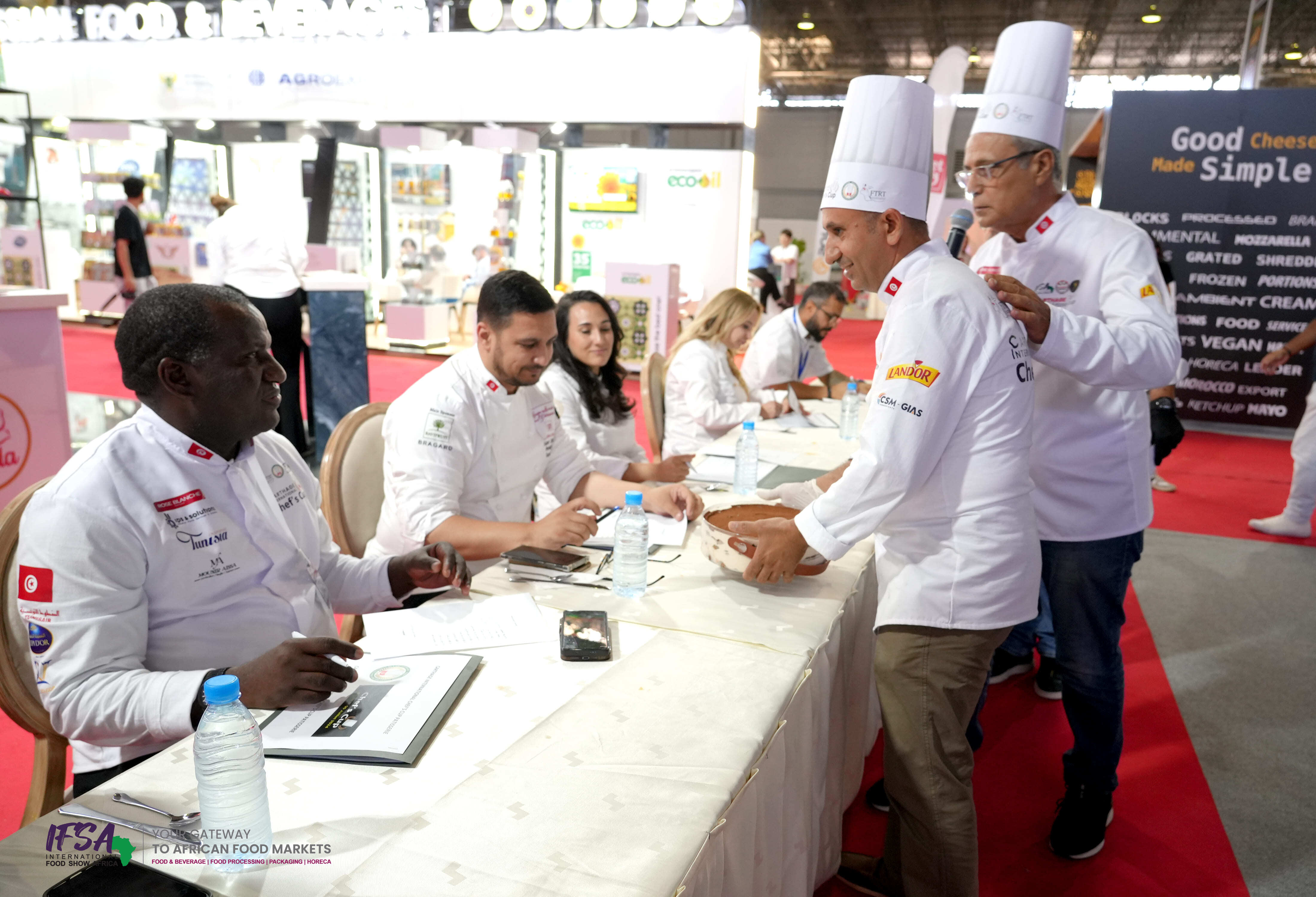 GRAVITY CAKE FREE STYLE CATEGORY