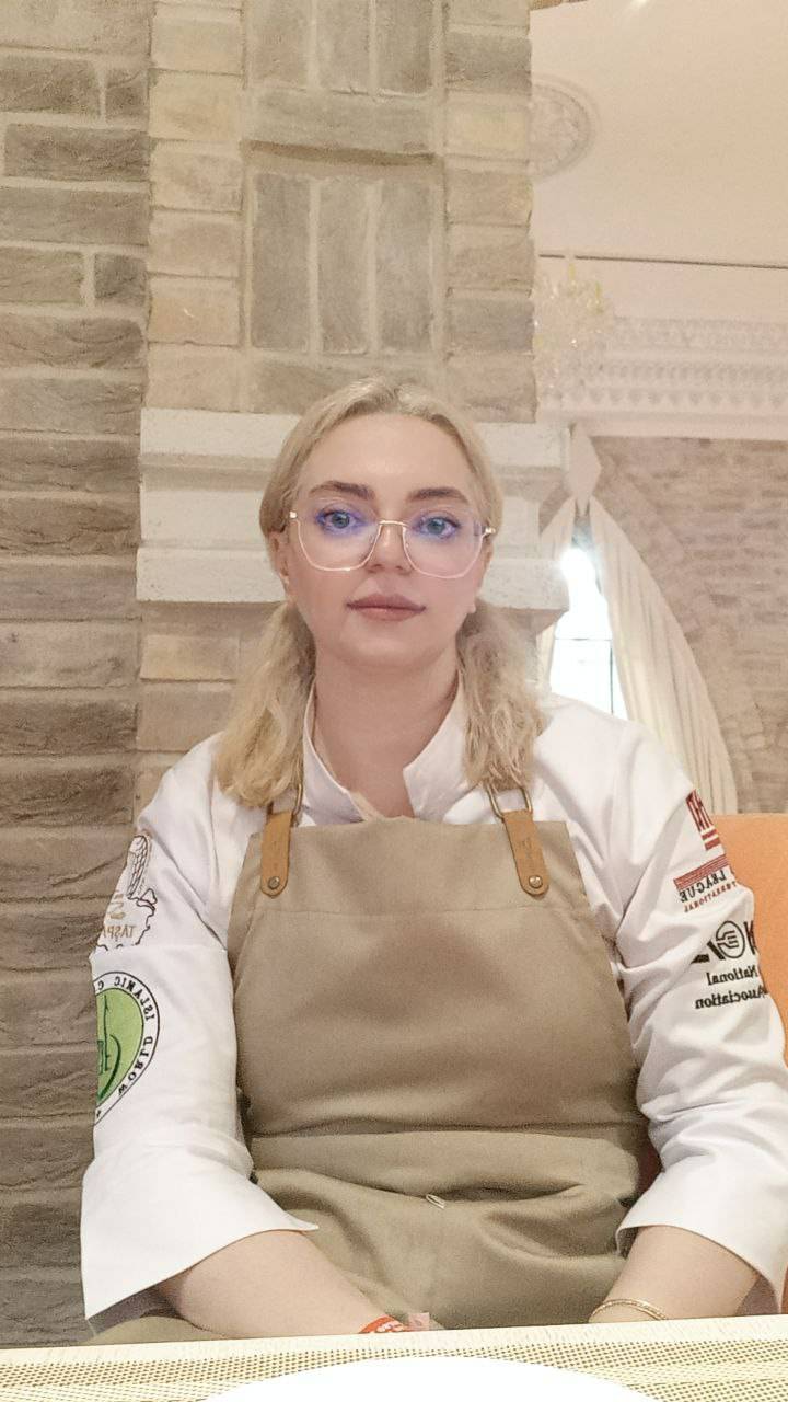 Fatemeh  Tezgar  